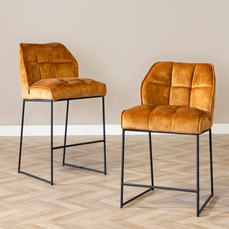 Tabouret de bar en velours Janna jaune moutarde / cognac 70 cm