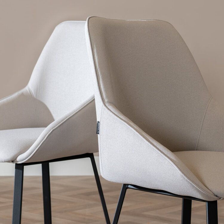 Chaise de salle à manger scandinave Lova gris clair tissu recyclé