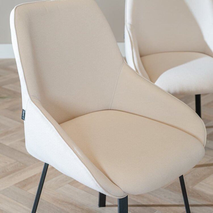 Chaise de salle à manger scandinave Lova beige tissu recyclé