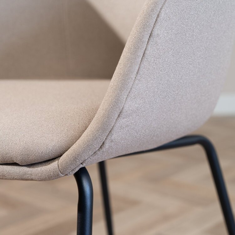 Chaise de salle à manger scandinave Ole taupe en tissu recyclé