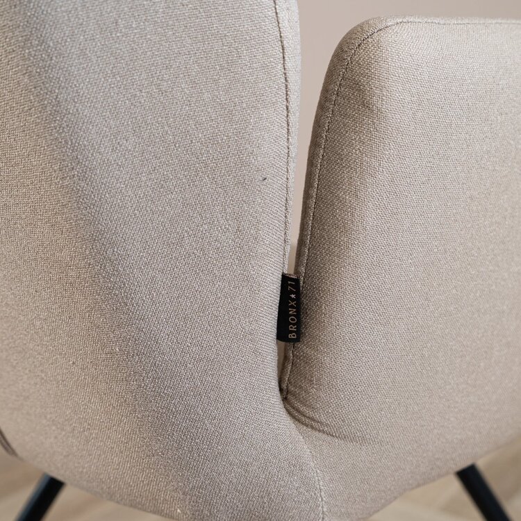 Chaise de salle à manger scandinave Frey en tissu recyclé taupe