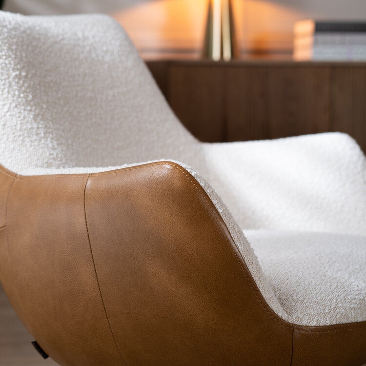Fauteuil pivotant Stella cuir/bouclette cognac/beige