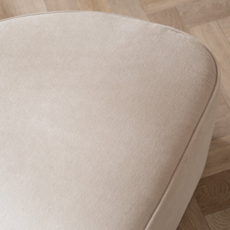 Pouf arrondi Neso demi-lune tissu mélange blanc cassé