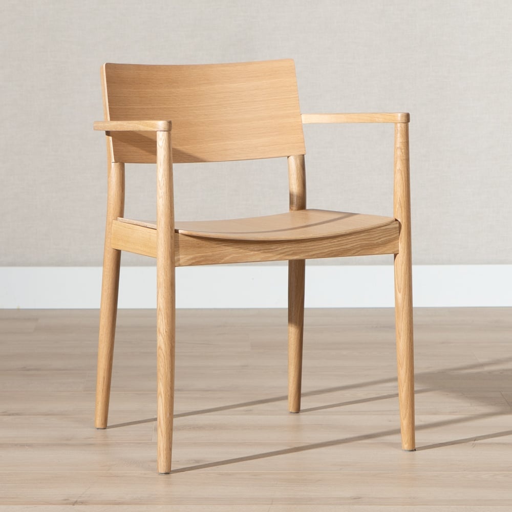 Chaise de salle à manger Iza en chêne naturel