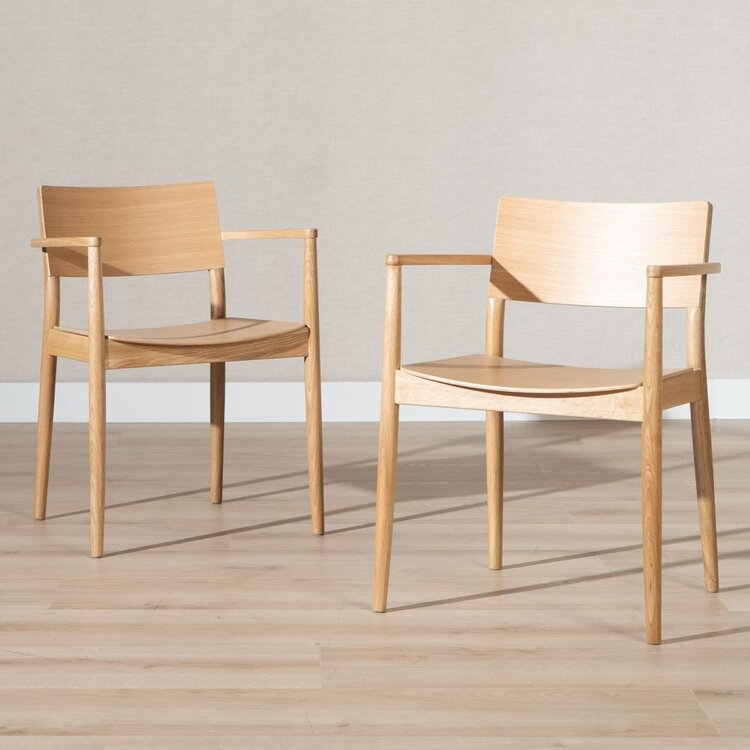 Chaise de salle à manger scandinave Iza en chêne naturel