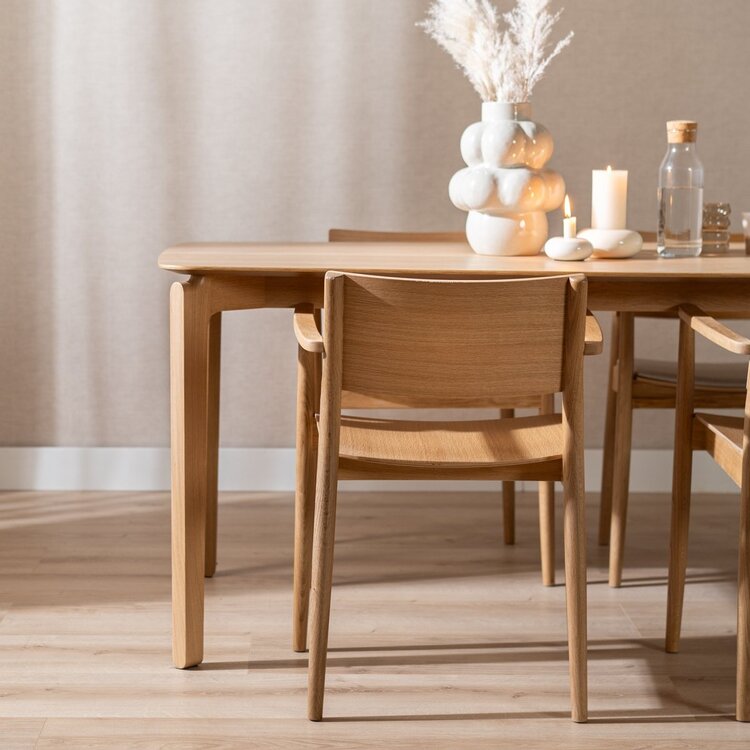 Chaise de salle à manger scandinave Iza en chêne naturel