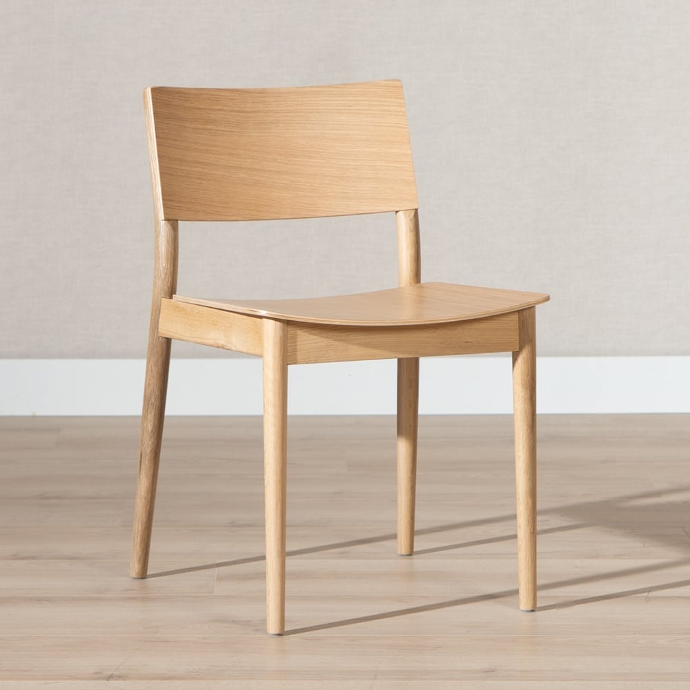 Chaise de salle à manger Juno en chêne naturel