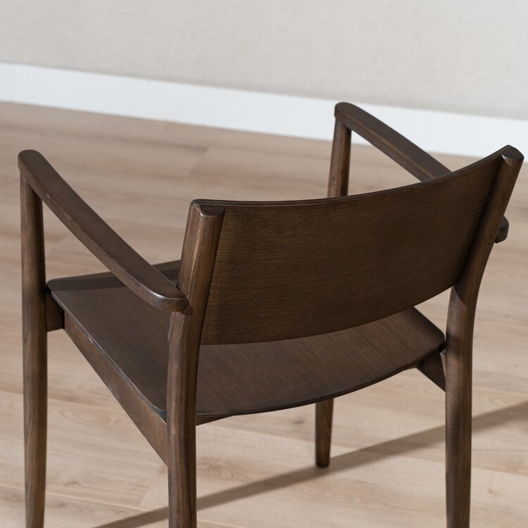 Chaise de salle à manger scandinave Iza noyer