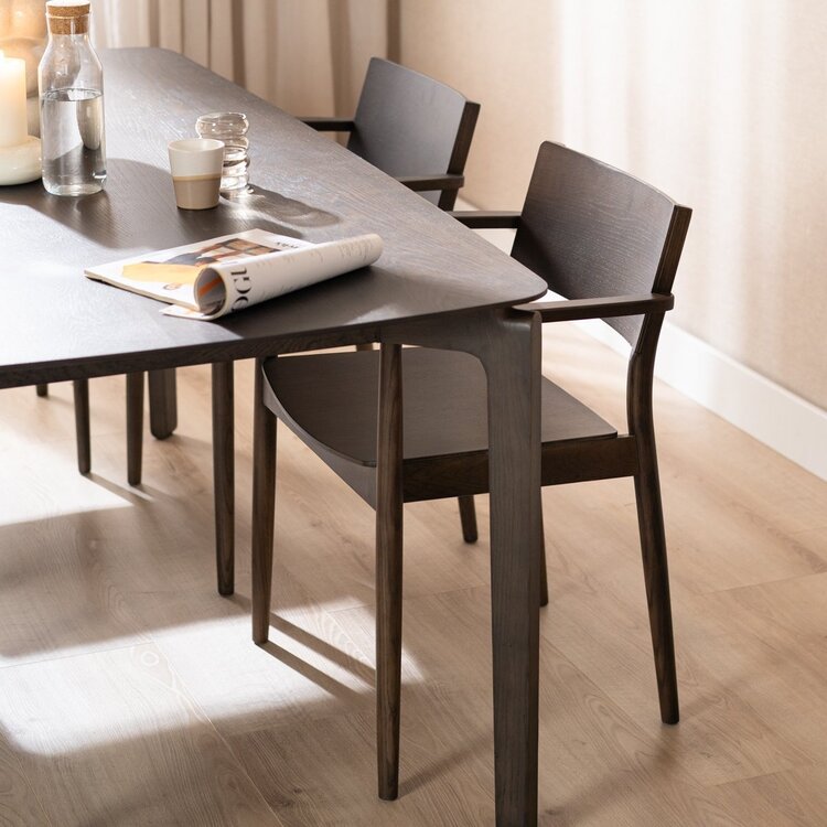 Chaise de salle à manger scandinave Iza noyer