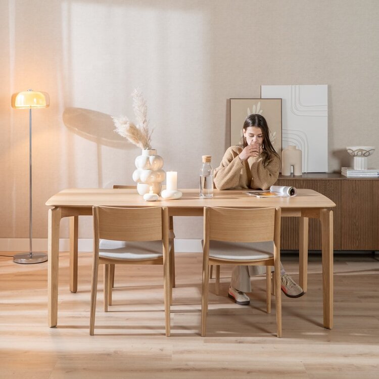 Table à manger scandinave Cala en chêne naturel 160 x 90 cm