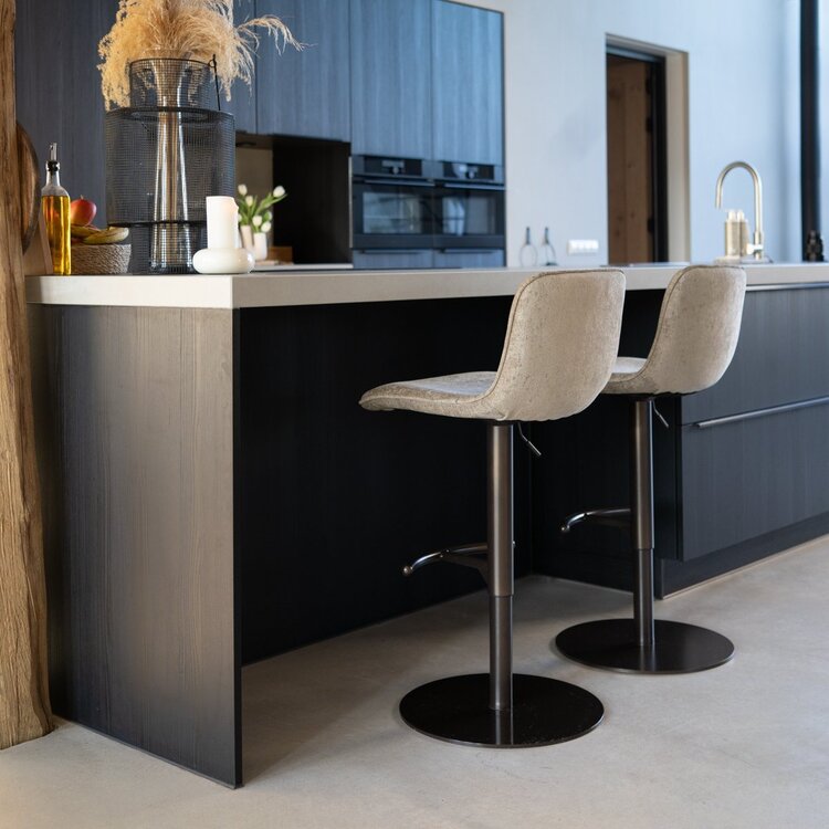 Tabouret de bar en velours Jack taupe 60-82 cm