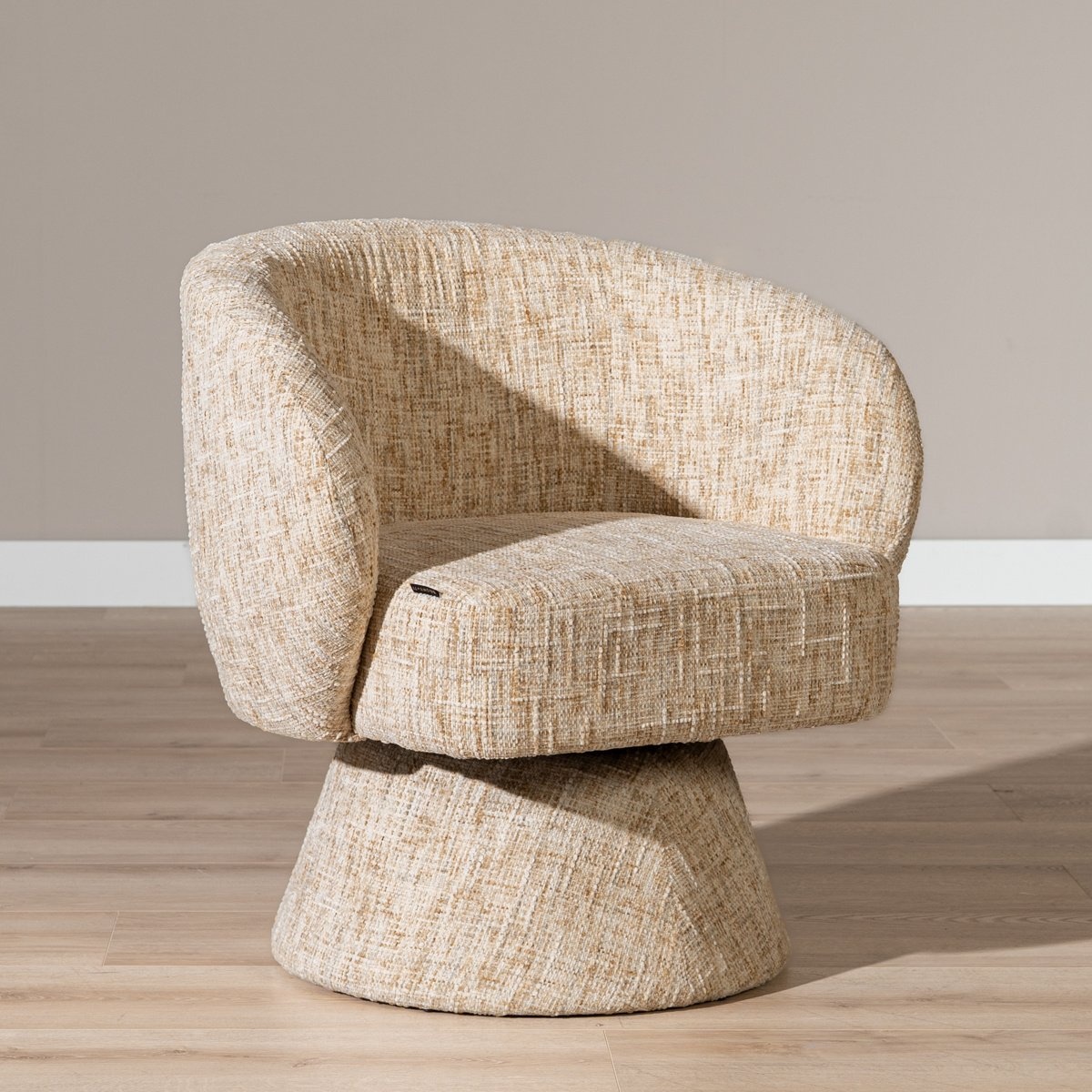 Fauteuil pivotant Lenn en chenille beige