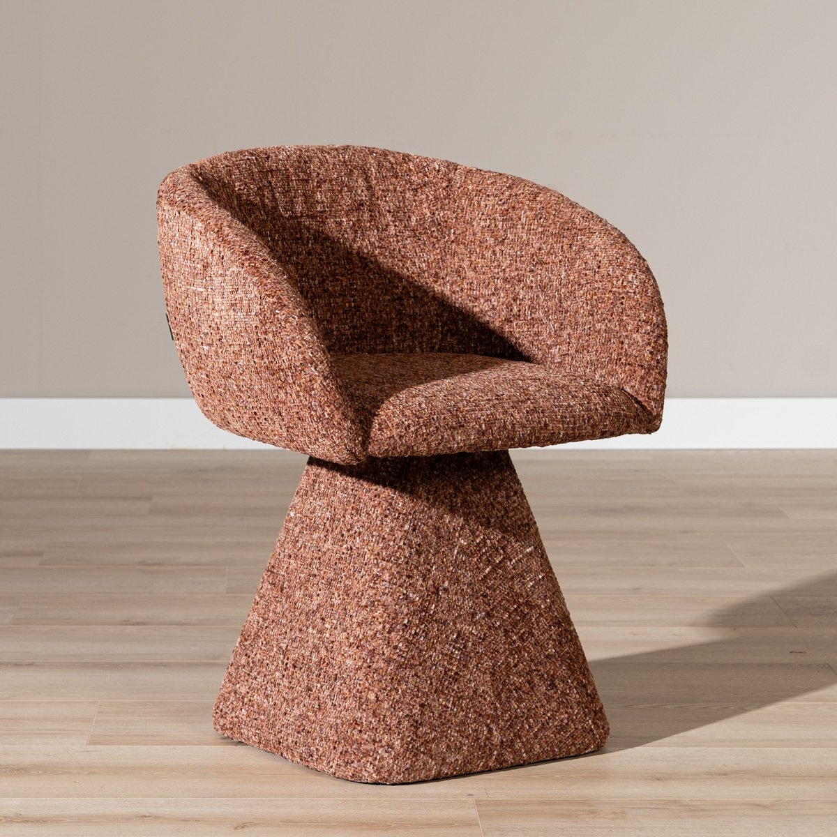 Chaise de salle à manger Lenn pivotante en chenille cuivrée