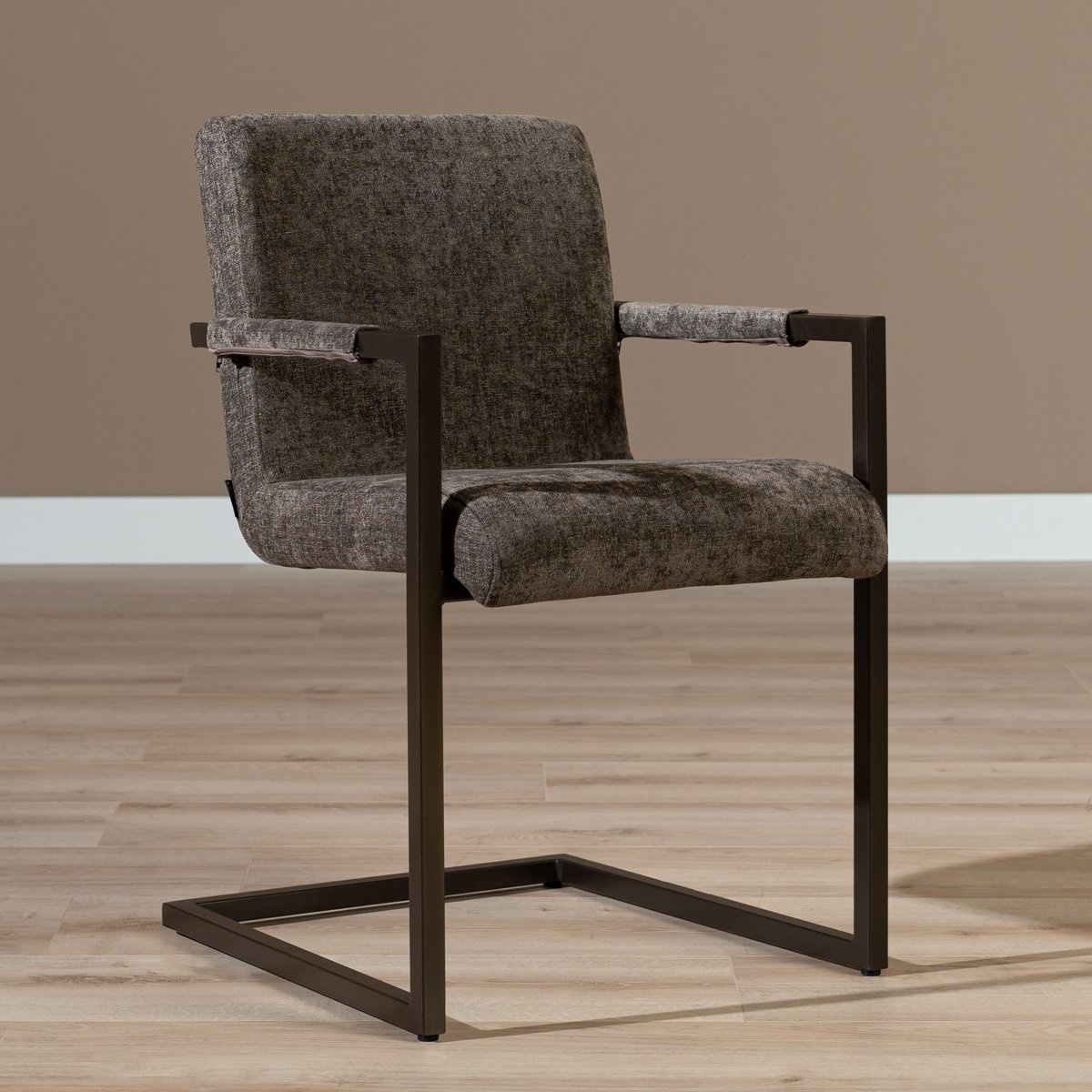 Chaise de salle à manger en velours Lio marron