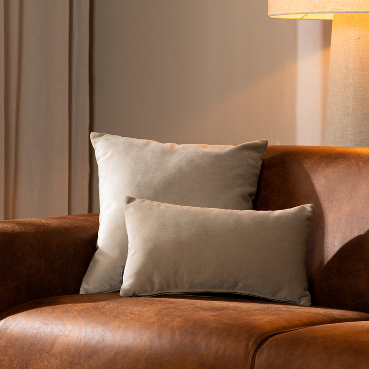 Coussin Anna velours champagne 45 x 45 cm