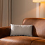 Coussin Hilda tissu gris clair 25 x 45 cm