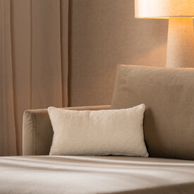 Coussin Nora bouclé blanc 25 x 45 cm
