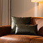Coussin Kyla eco-cuir vert  25 x 45 cm
