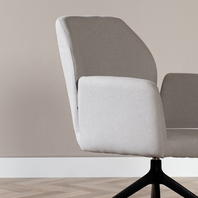 Chaise de salle à manger à roulettes Runa gris clair tissu recyclé