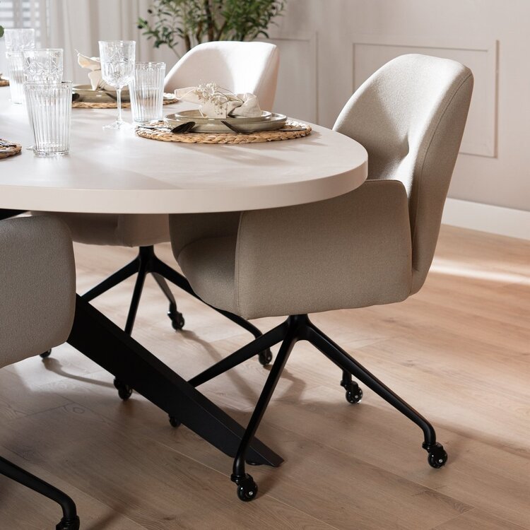 Chaise de salle à manger à roulettes Runa taupe tissu recyclé