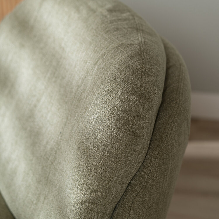 Fauteuil pivotant avec pouf Isobel tissu lin vert olive