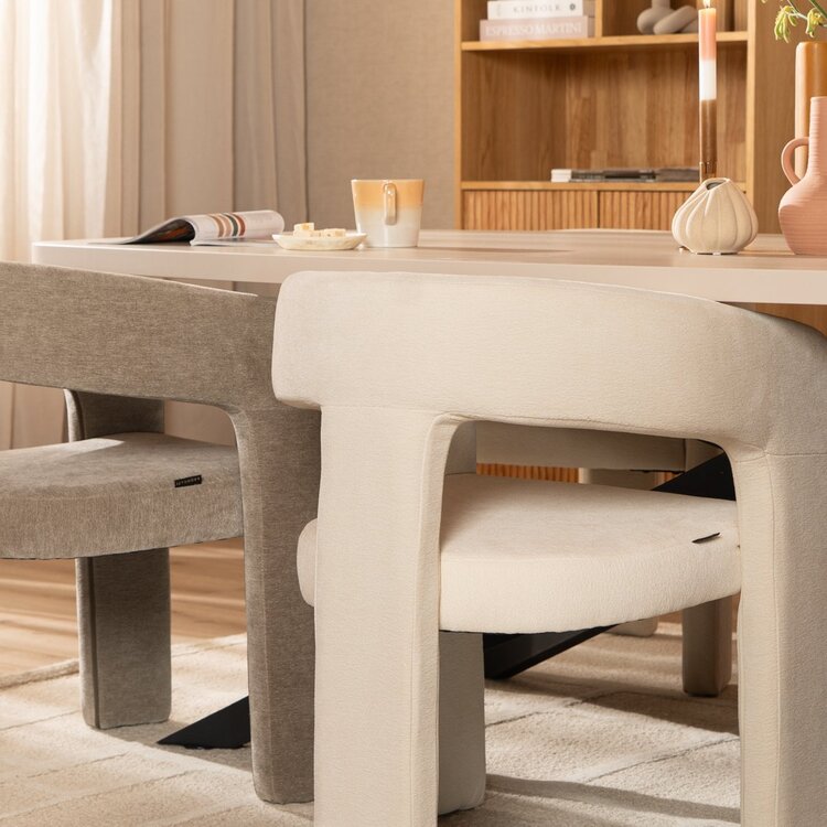 Chaise de salle à manger scandinave Bibi en tissu chenille off-white