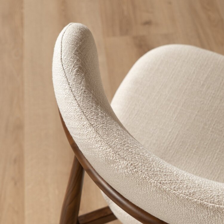 Chaise Lara avec tissu en lin déperlant et structure effet bois | Livin24