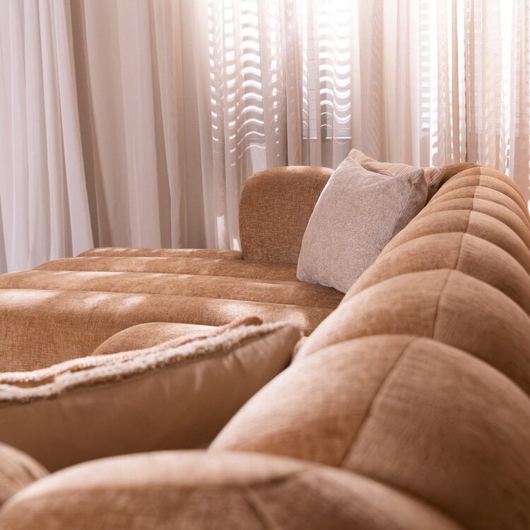 Canapé d’angle gauche Luca en tissu chenille peach