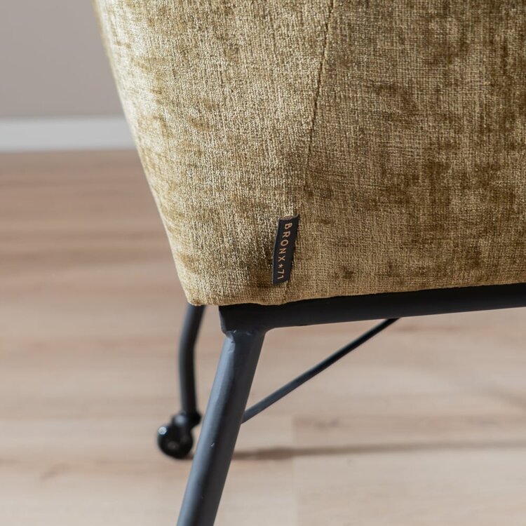 Chaise de salle à manger avec roulettes Enzo chenille olive