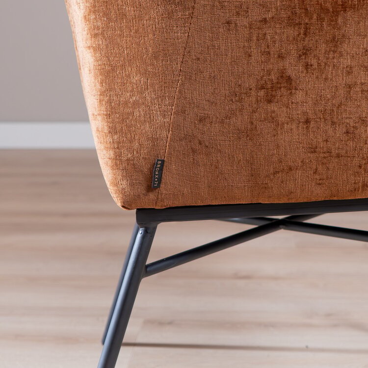 Chaise de salle à manger Nubo en chenille cuivre