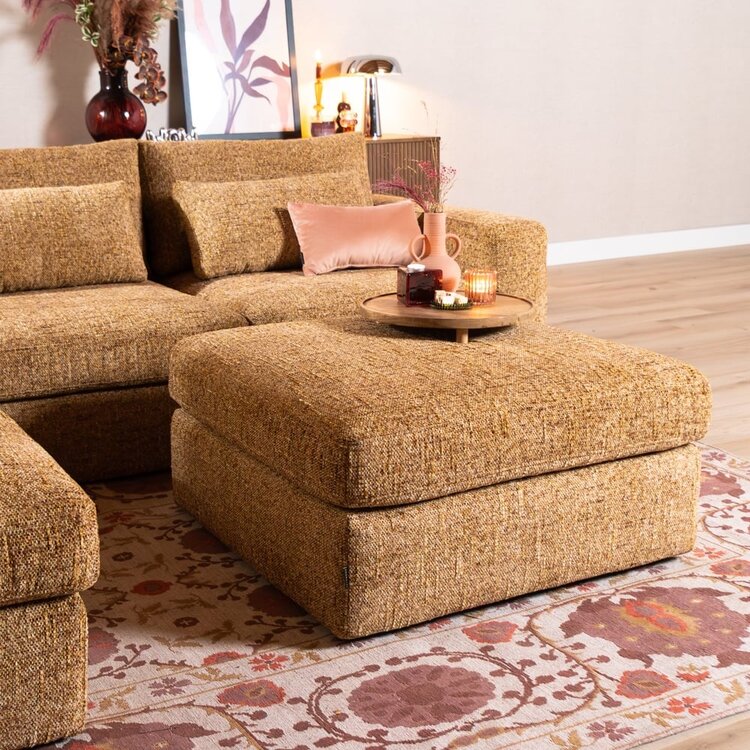 Pouf Kyle en chenille jaune ocre