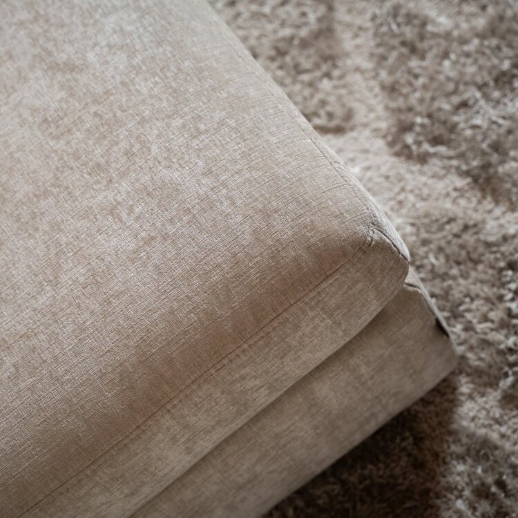 Pouf Kyle en chenille sand