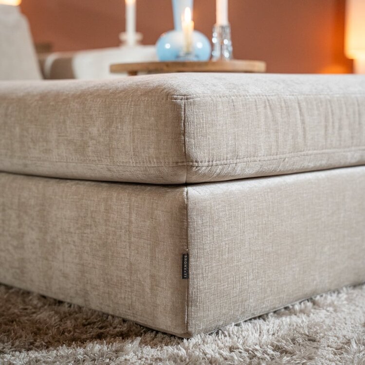 Pouf Kyle en chenille sand