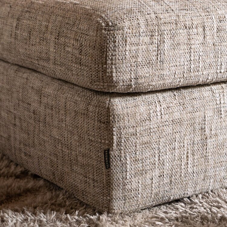 Pouf Kyle en chenille sand grey