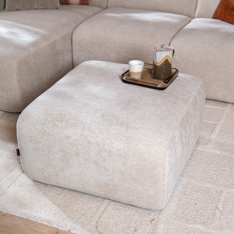 Pouf Maine en chenille beige