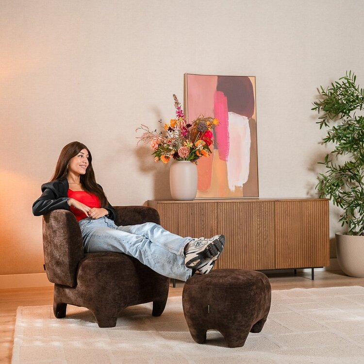 Fauteuil avec pouf Emma velours brun