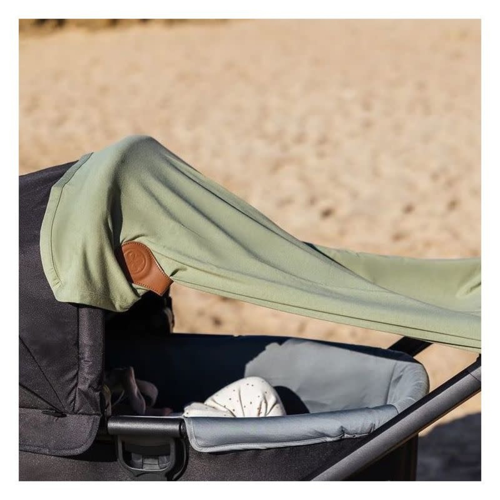 Cloby UV ZONNEDOEK ZWART – UPF 50+