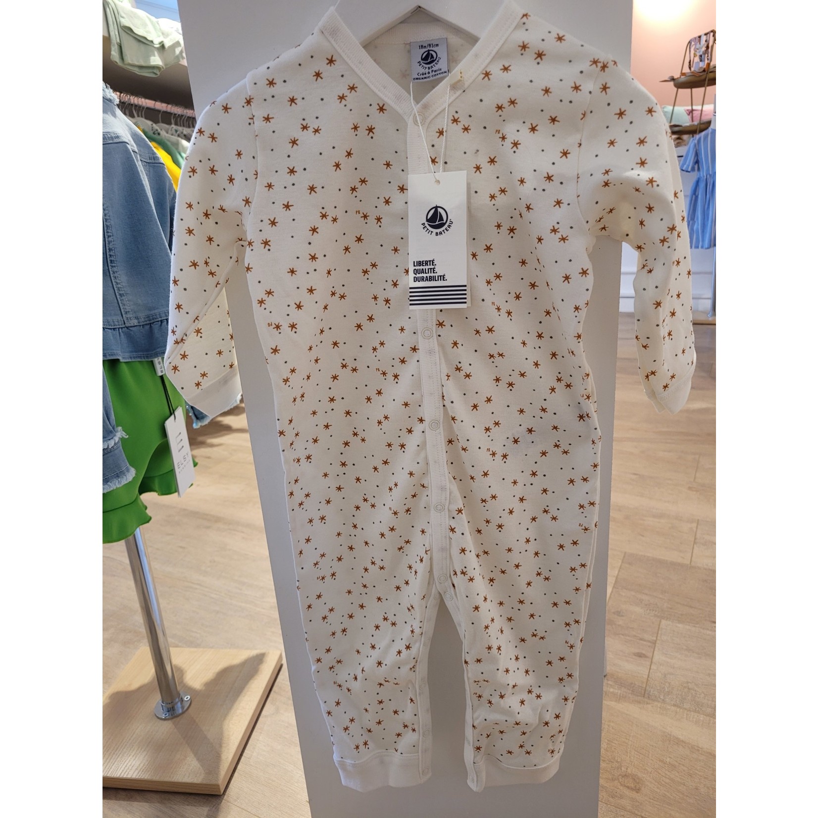 Petit Bateau KATOENEN BABYPYJAMA MET STERRETJES