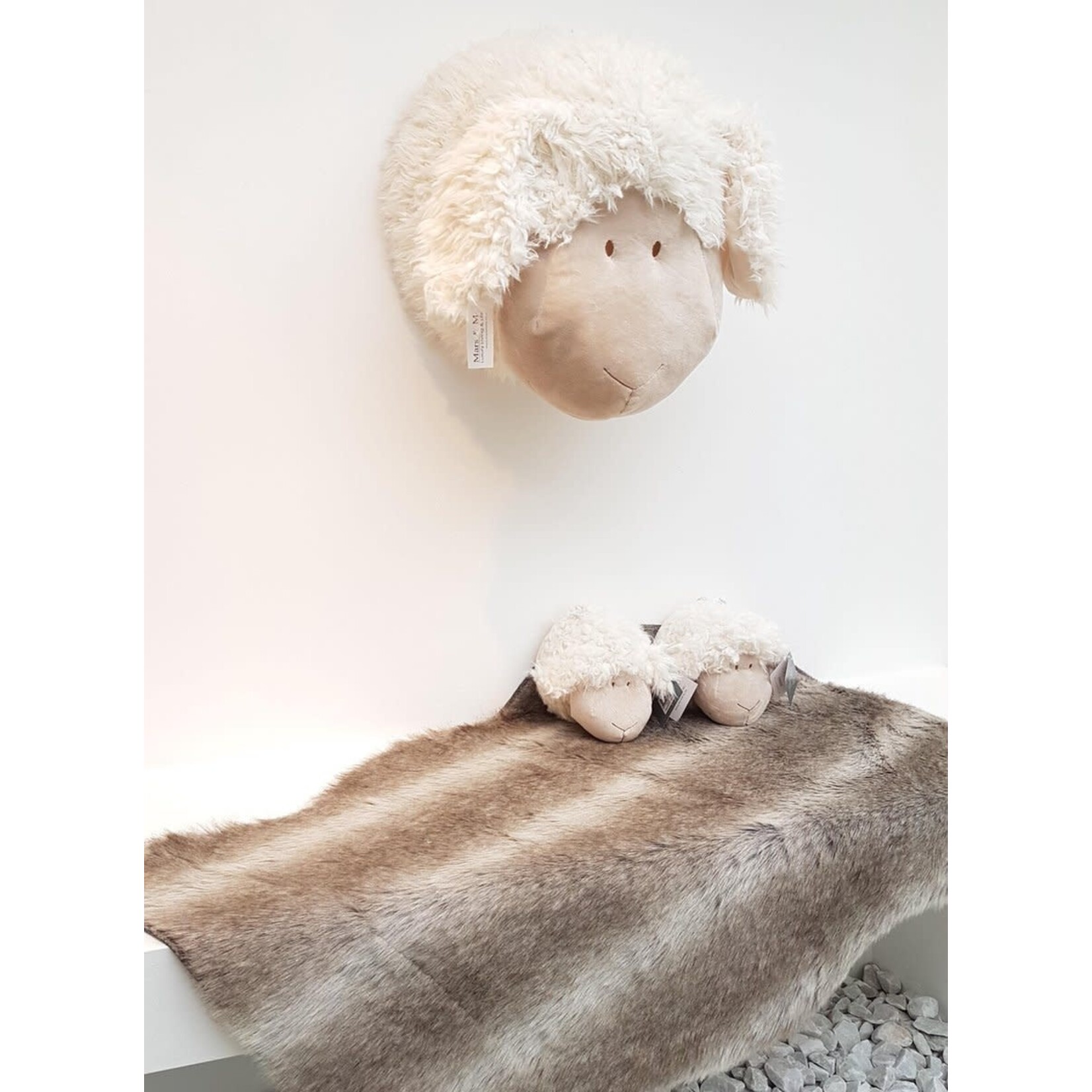 Knuffel schaap wand  kop 24 cm