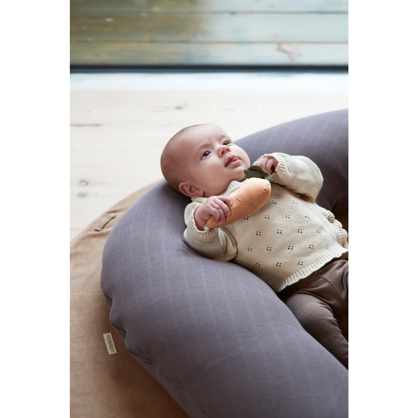 Filibabba Linen rattle with bell Carrot