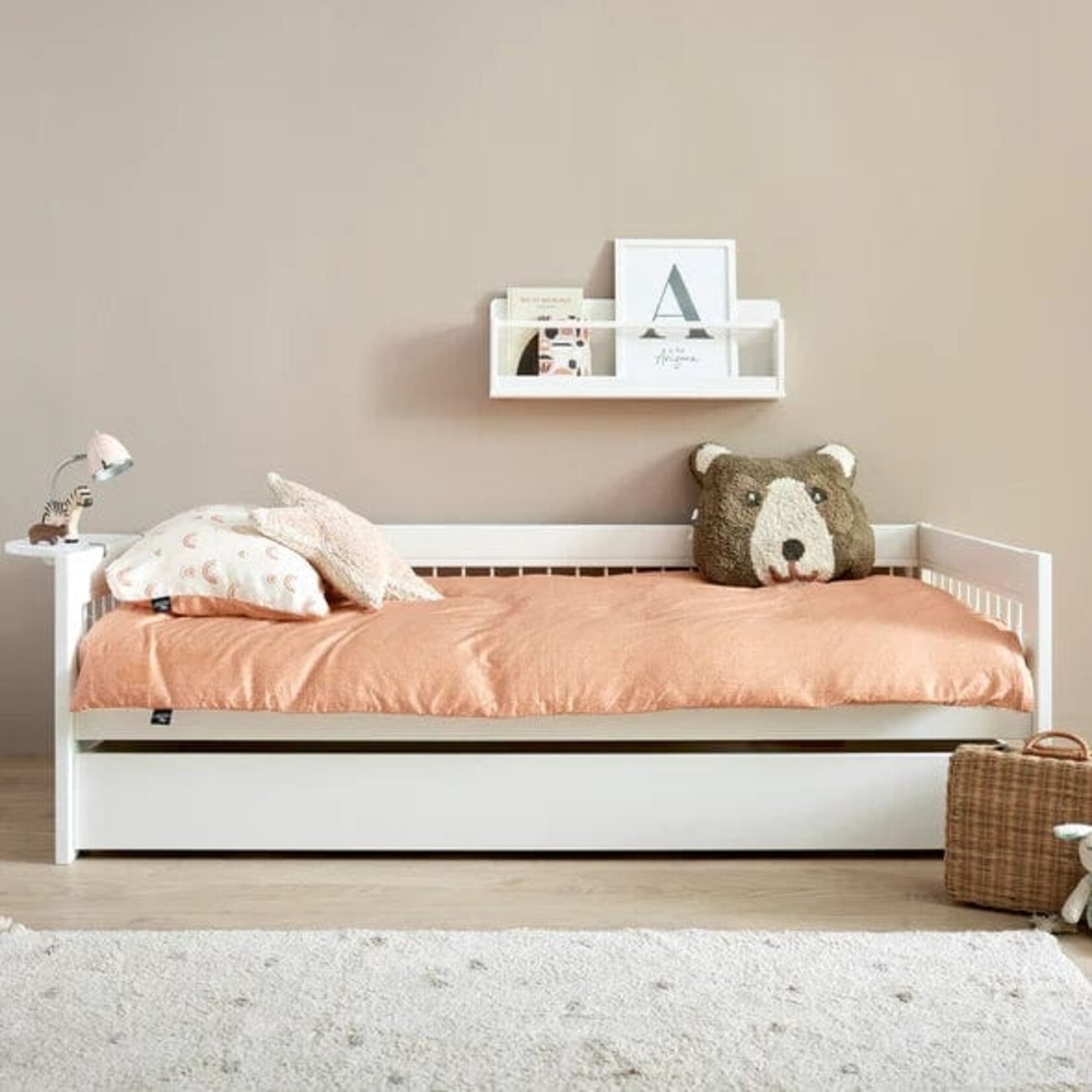 Lifetime Kidsrooms Basisbed met Semi-automatisch opklapbaar logeerbed wit en uitvalplank