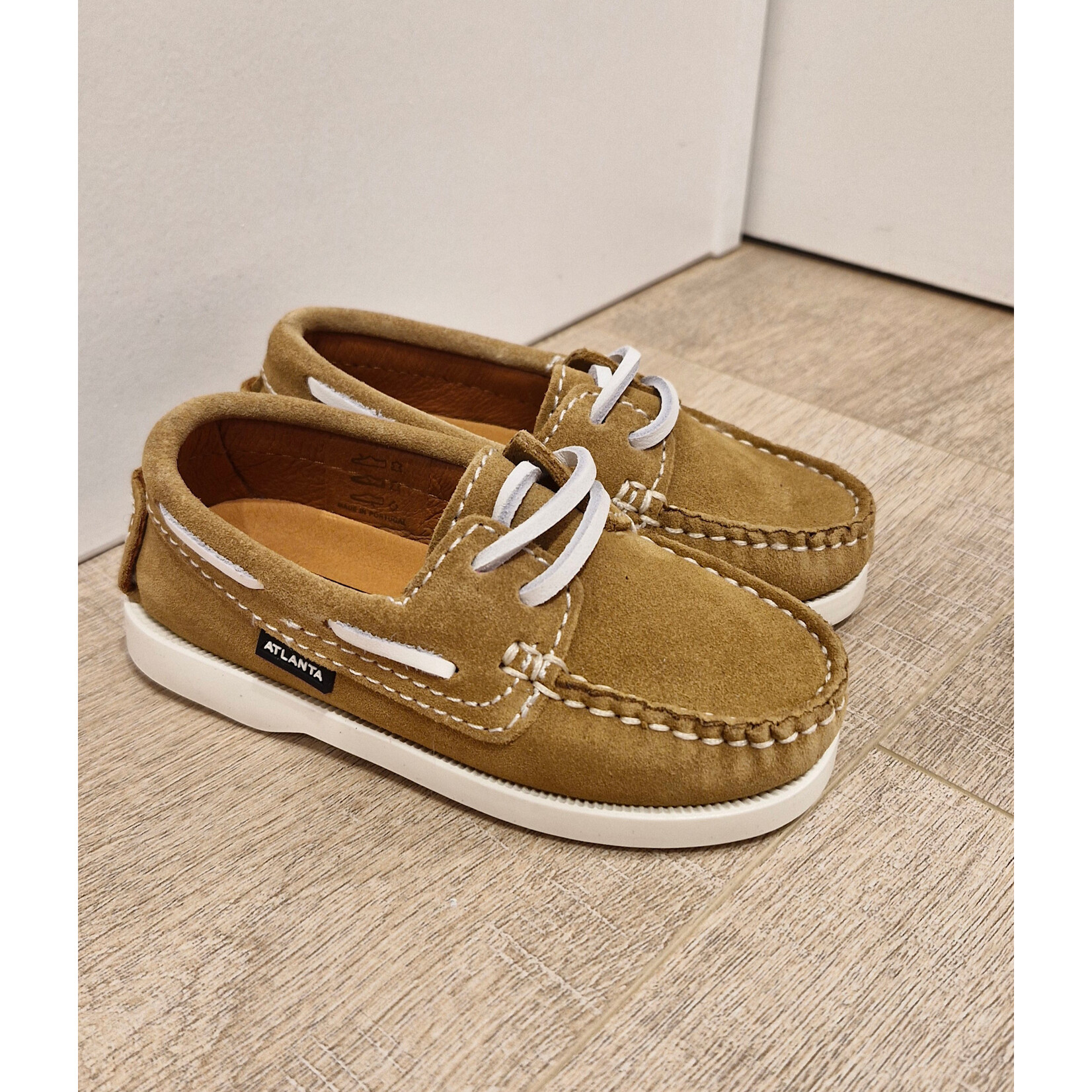 Atlanta Boat Shoe Beige Suede