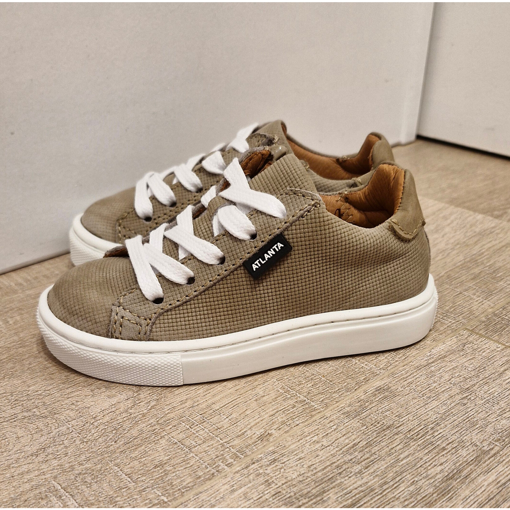 Atlanta Sneaker laces & zip Olive pixel & nubuk