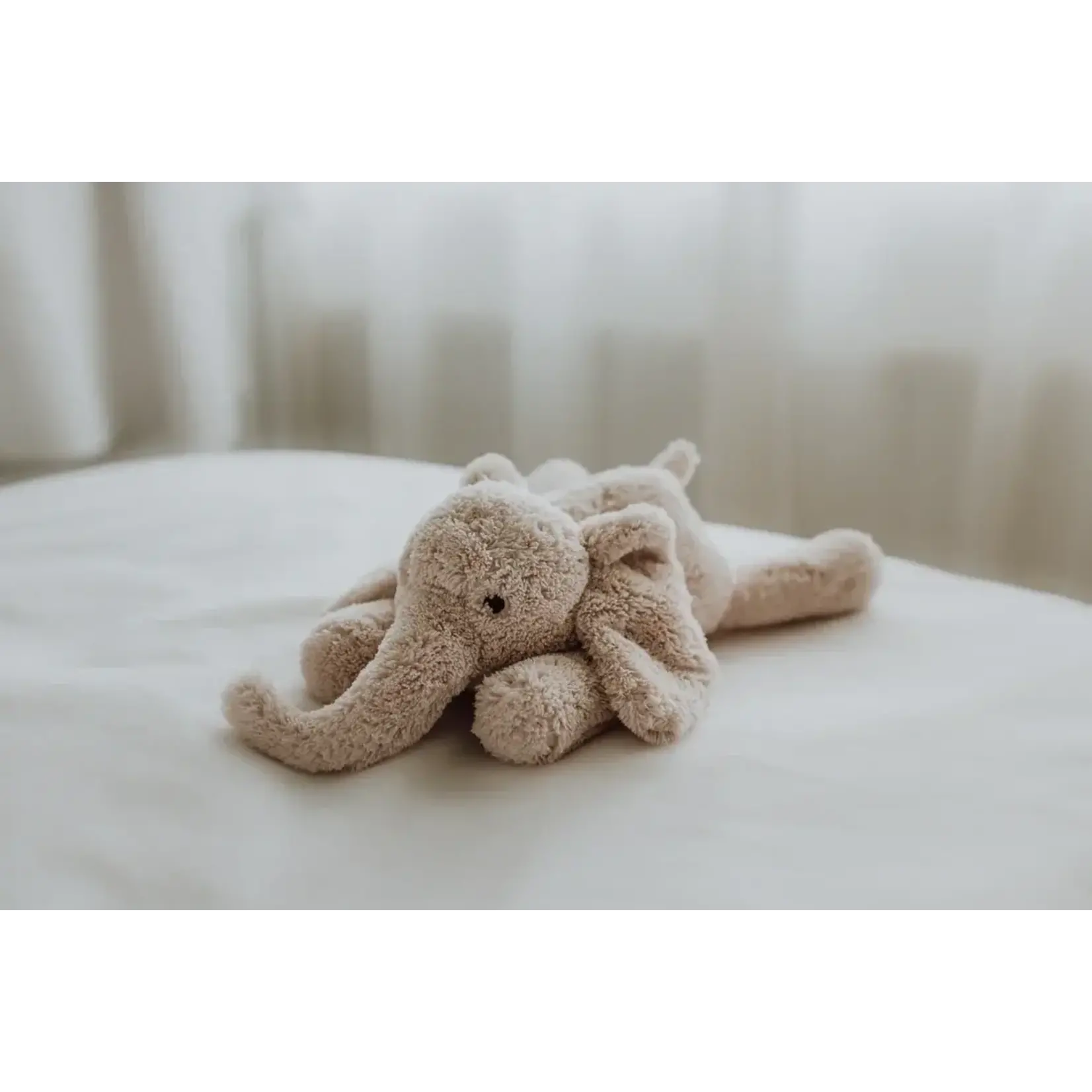 Flow George (blush) - Rechargeable heartbeat comforter