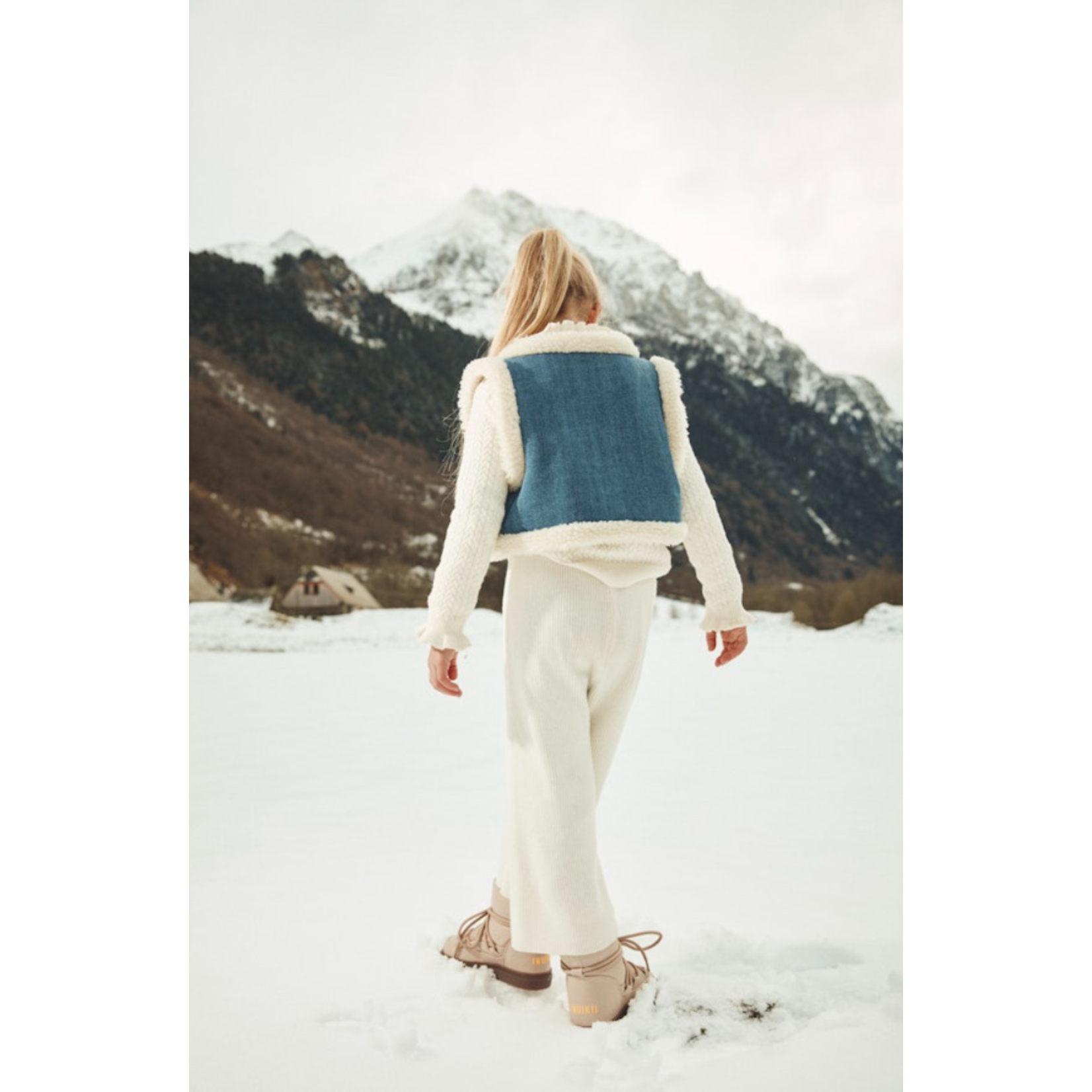 Louise Misha Reversible Vest Librana Cream Stone Blue - Cream