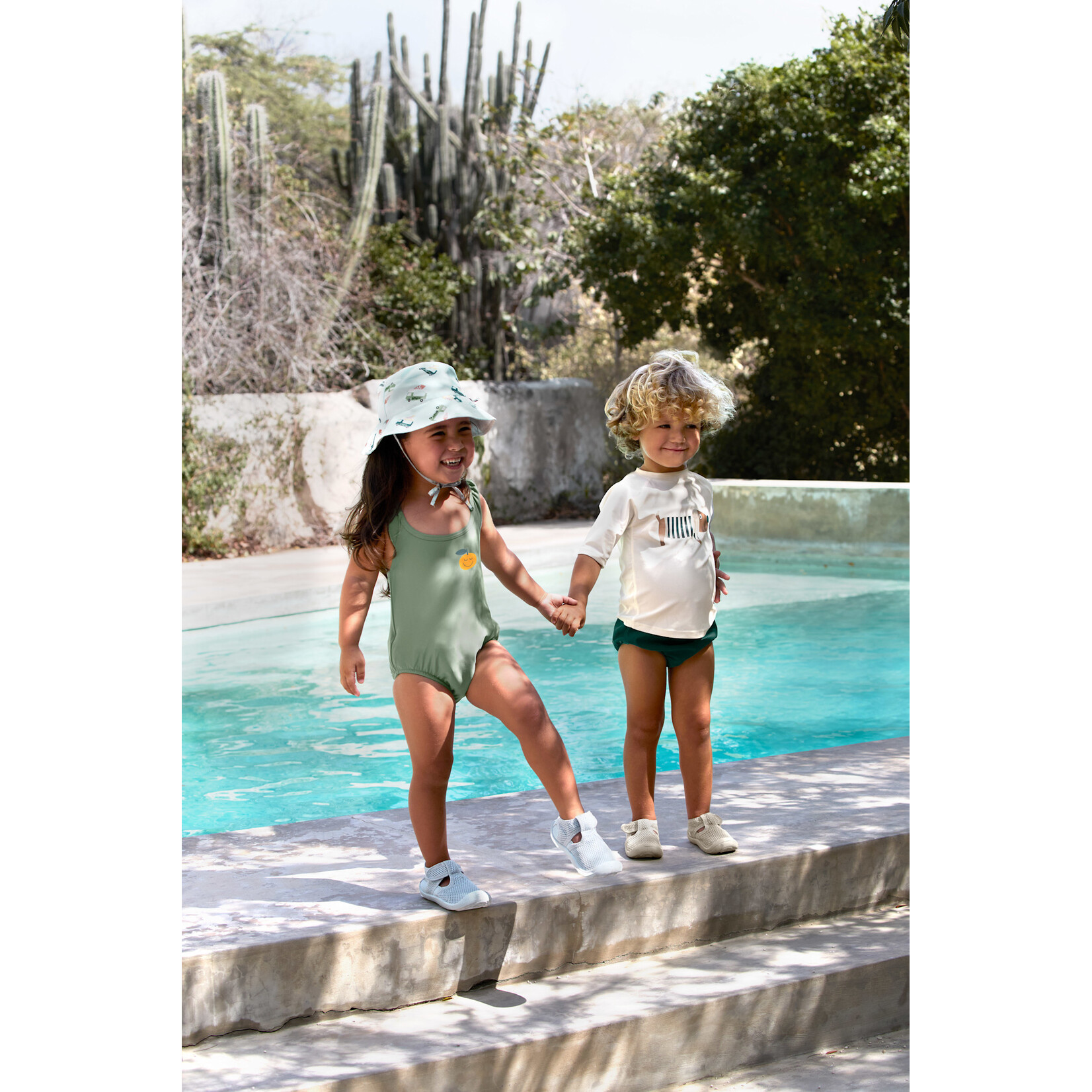 Lässig Short Sleeve Rashguard Beach Dog sea salt