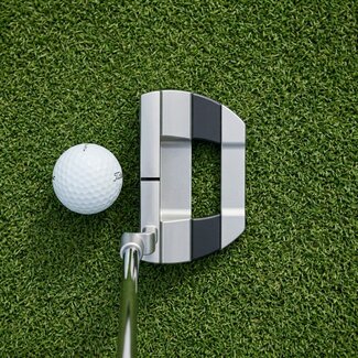 Scotty Cameron  Scotty Cameron Studio Style Fastback 2