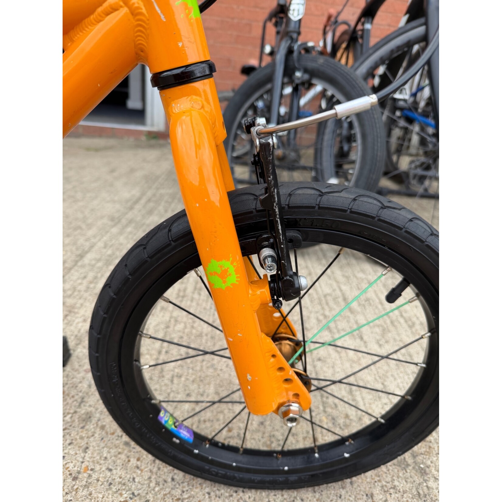 Frog Bikes Frog 48 Kids Bike Pre Loved Orange