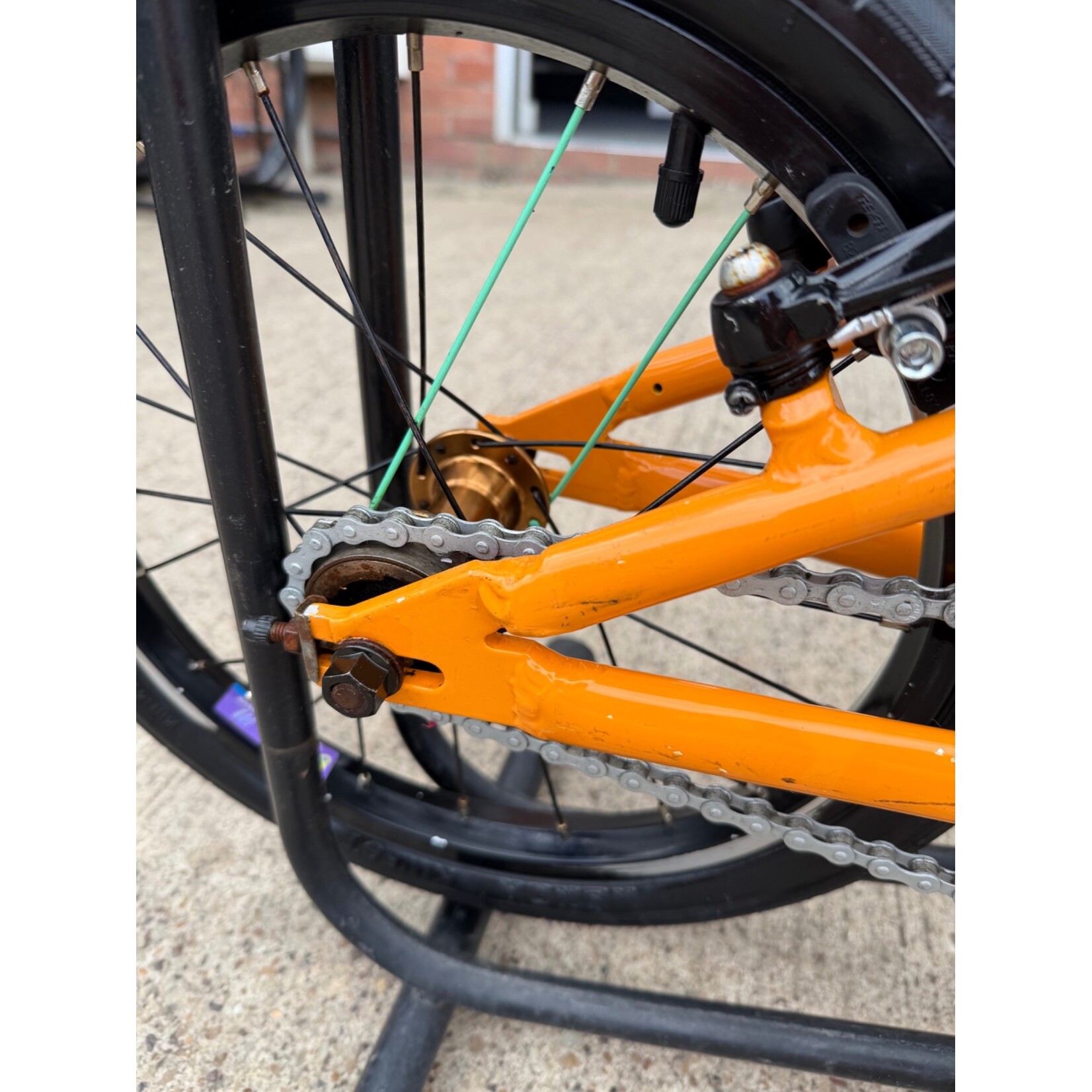 Frog Bikes Frog 48 Kids Bike Pre Loved Orange