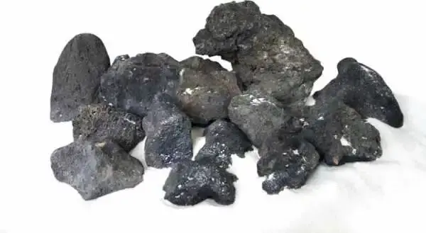 Wabi Kusa WABI KUSA BLACK LAVA XS 5-12 CM 0.6KG Wabi Kusa WABI KUSA BLACK LAVA XS 5-12 CM 0.6KG